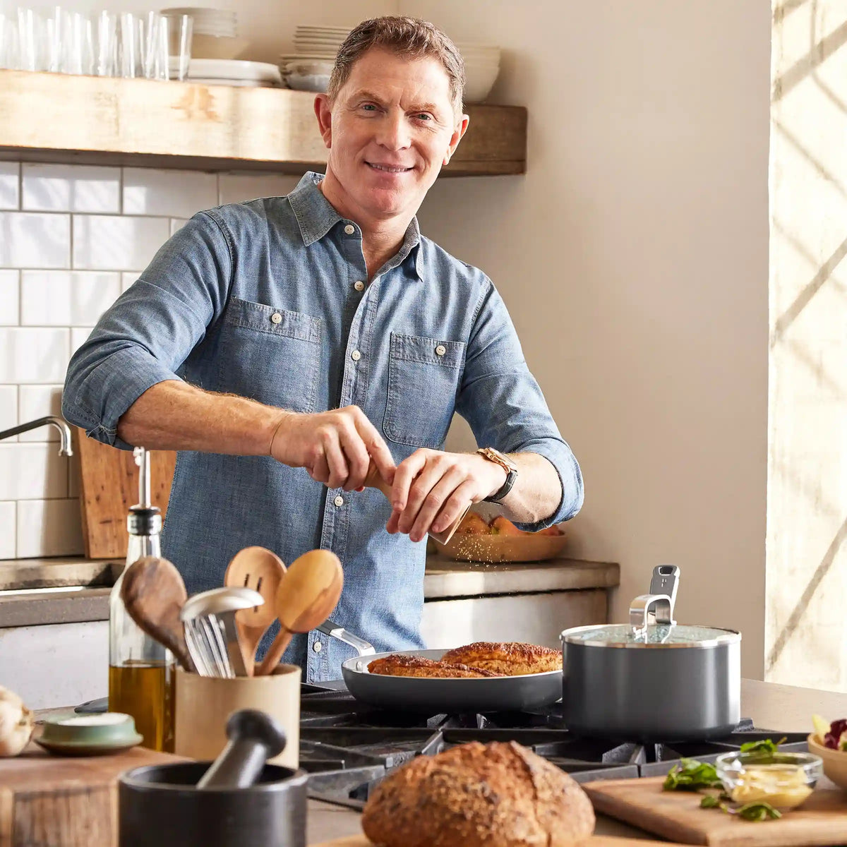 Bobby Flay by GreenPan Professional Ceramic Nonstick 10" Frypan | Graphite